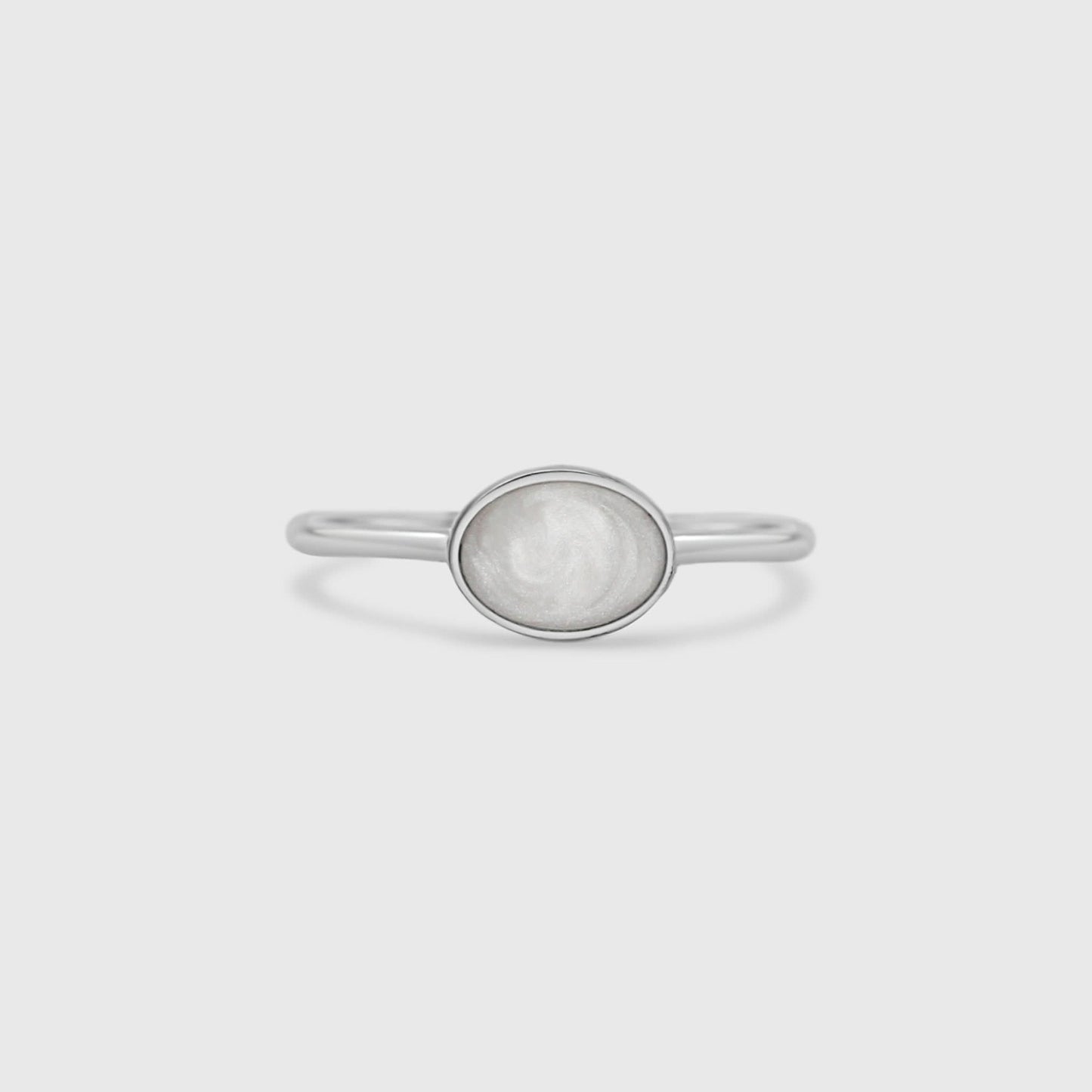 Horizontal Oval Ring