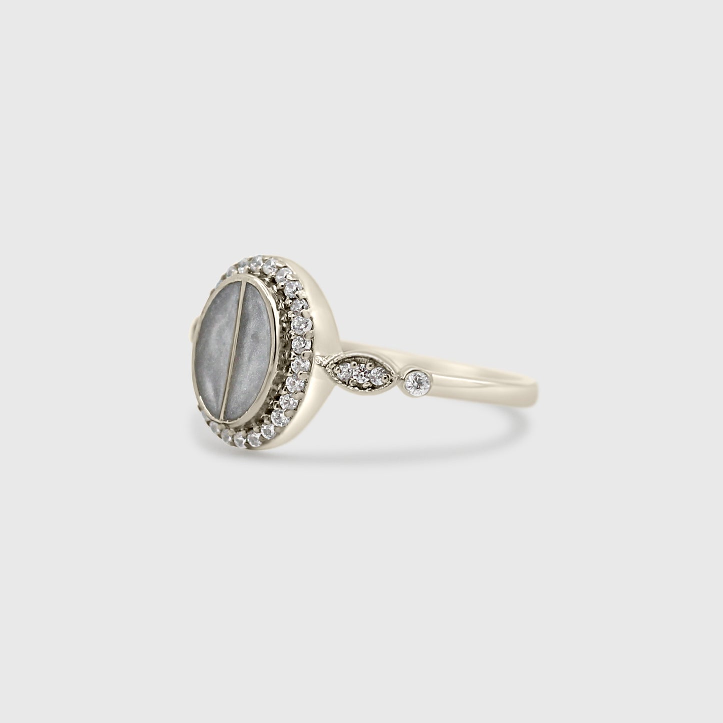 Split Stone Oval Ring - Memorial Diamond Collection