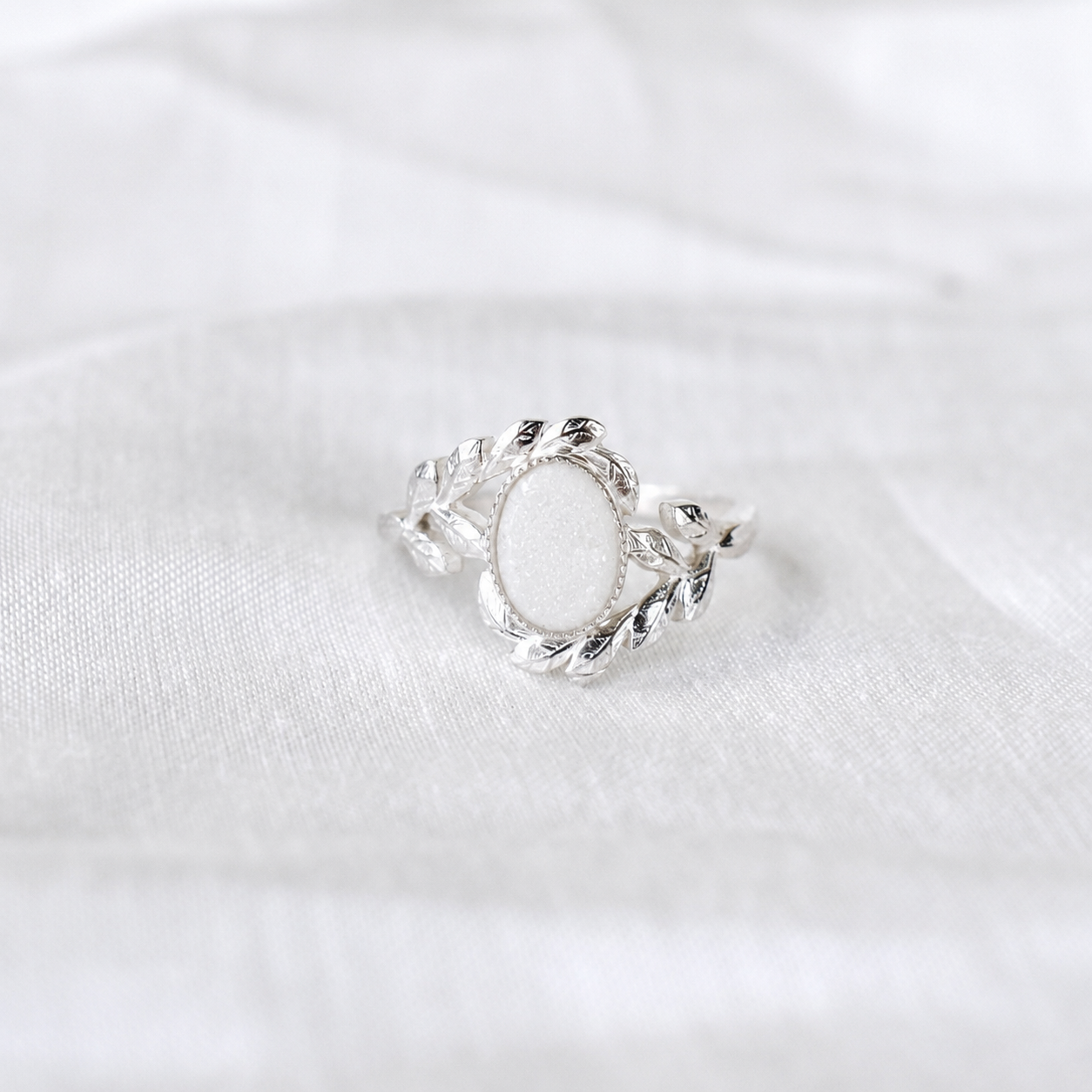 Oval Ivy Ring
