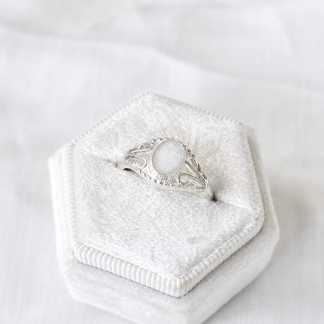 Victorian Oval Ring