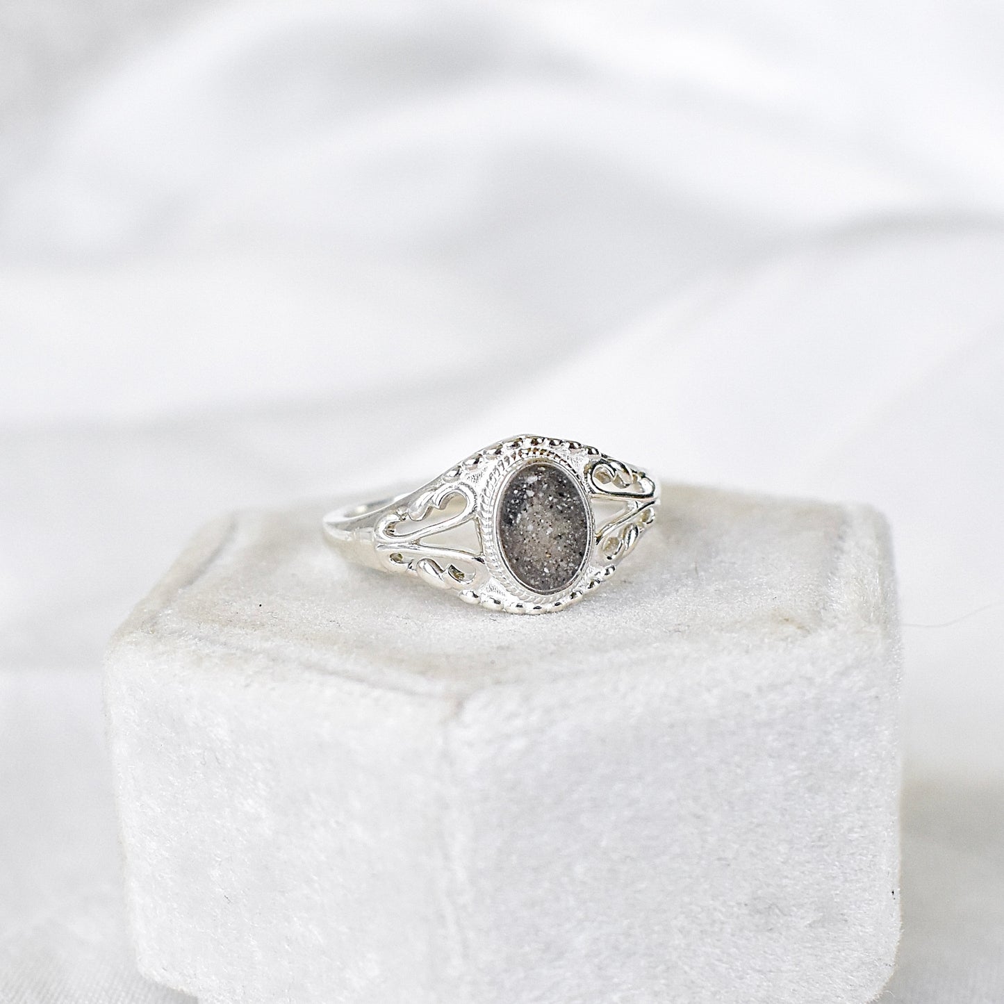Victorian Oval Ring