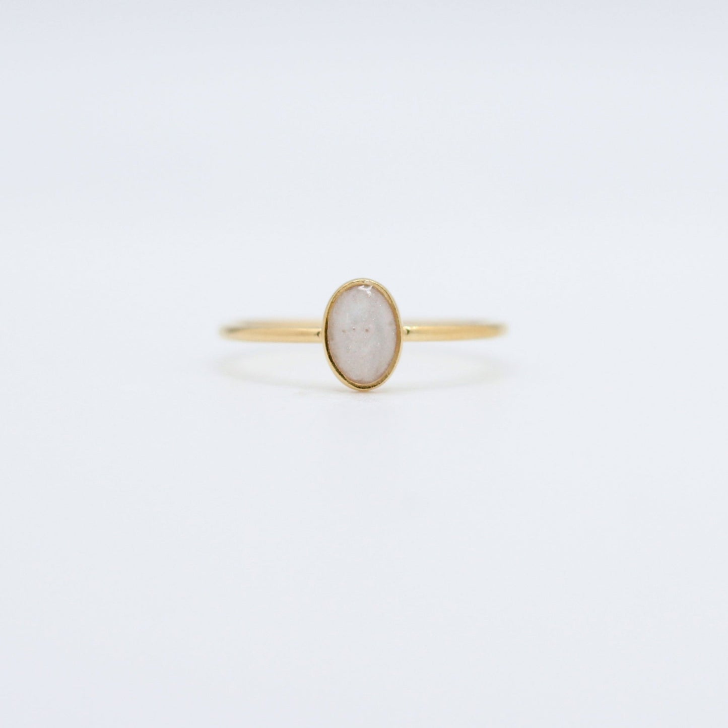 Classic Oval Ring