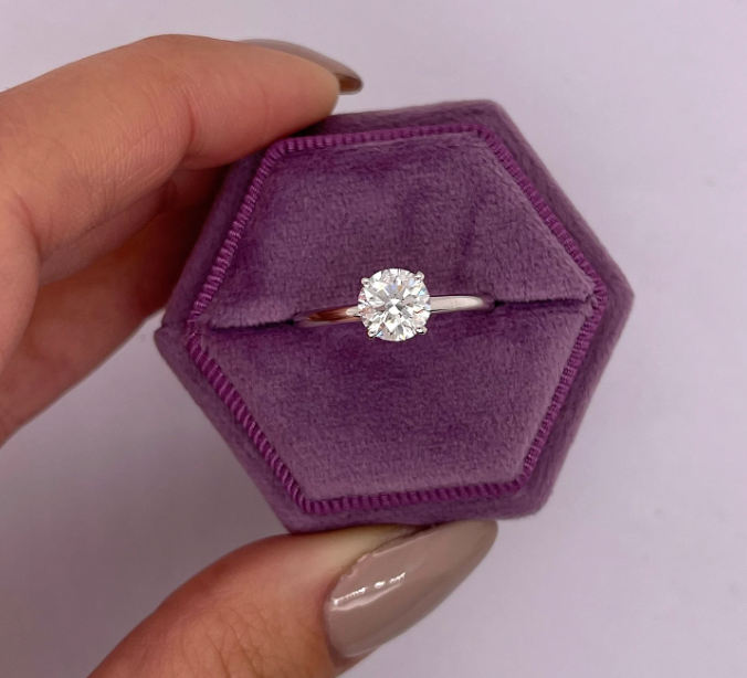 "Lucy" Ring - Diamond Collection