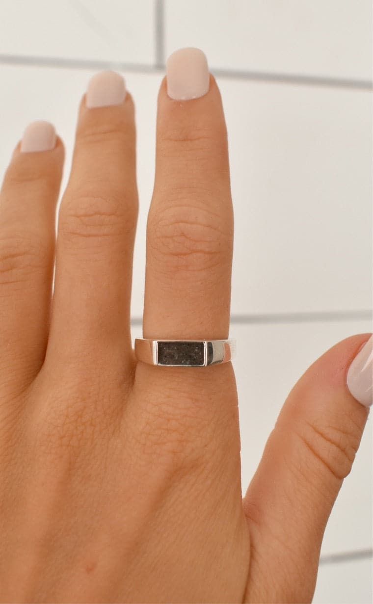 Thin Rectangle Ring