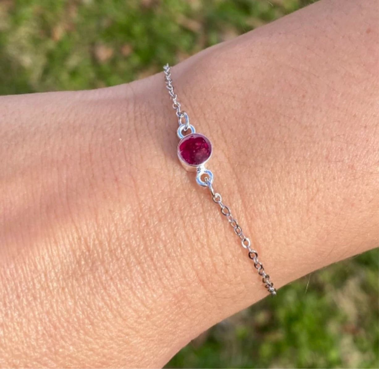 Dainty Round Bracelet