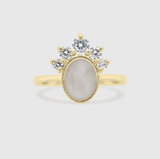 7 Meaningful Sympathy Gift Ideas That Last Longer Than Flowers