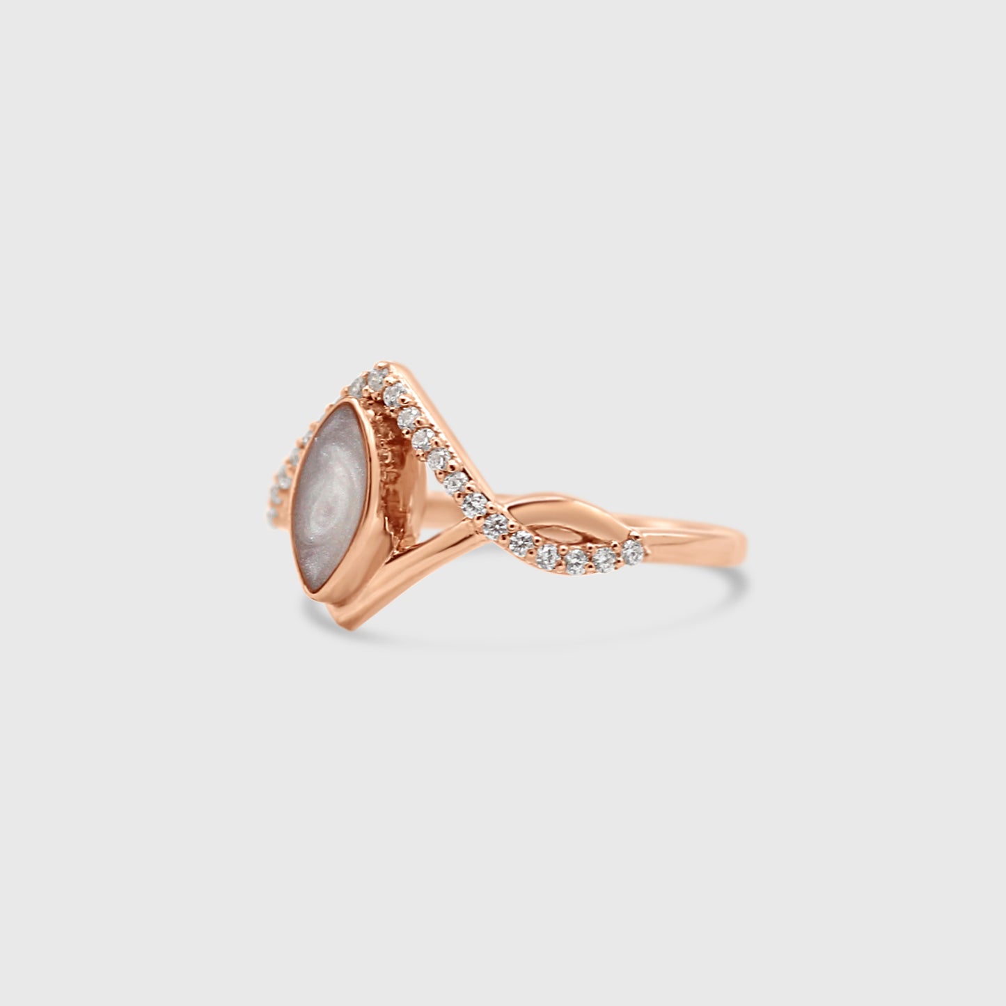 Elegant Marquise Ring - Memorial Diamond Collection