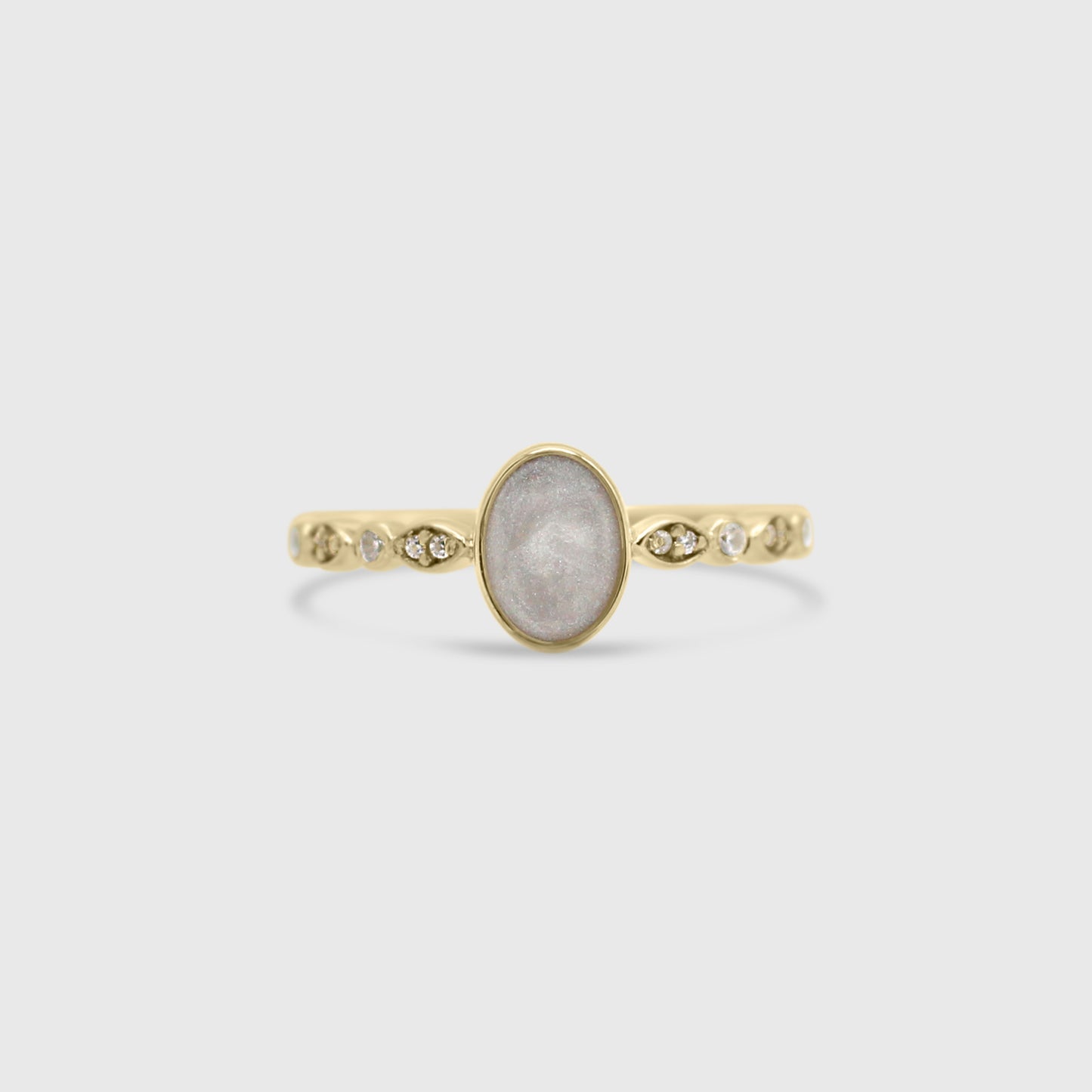 Elegant Oval Ring - Memorial Diamond Collection