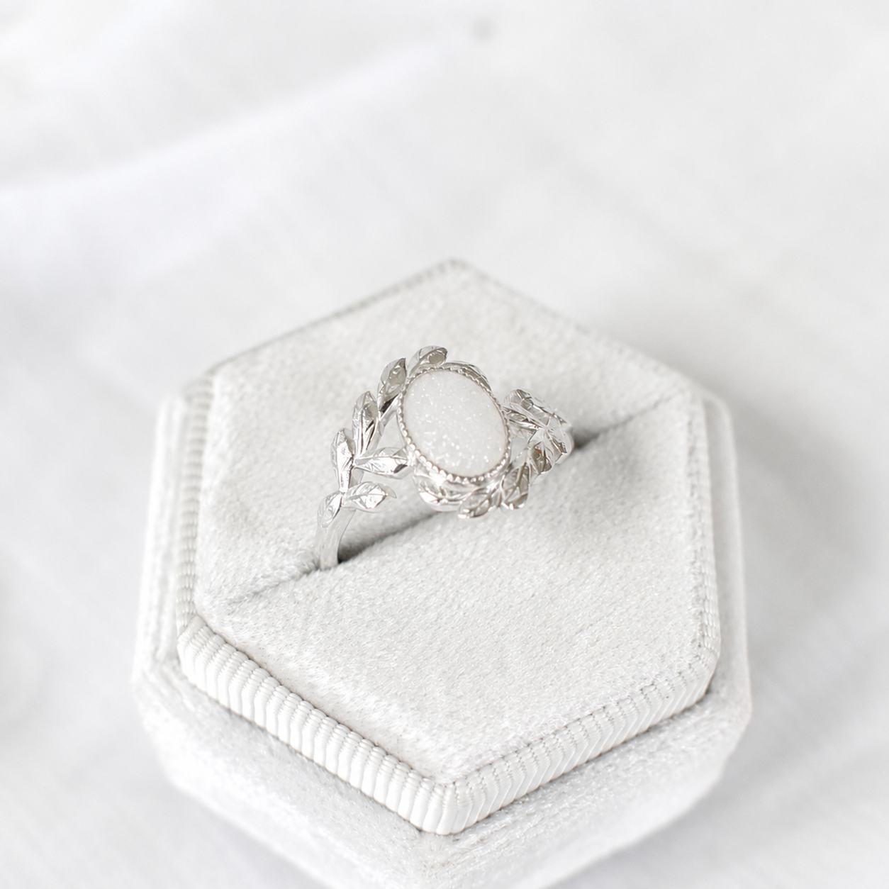 Oval Ivy Ring