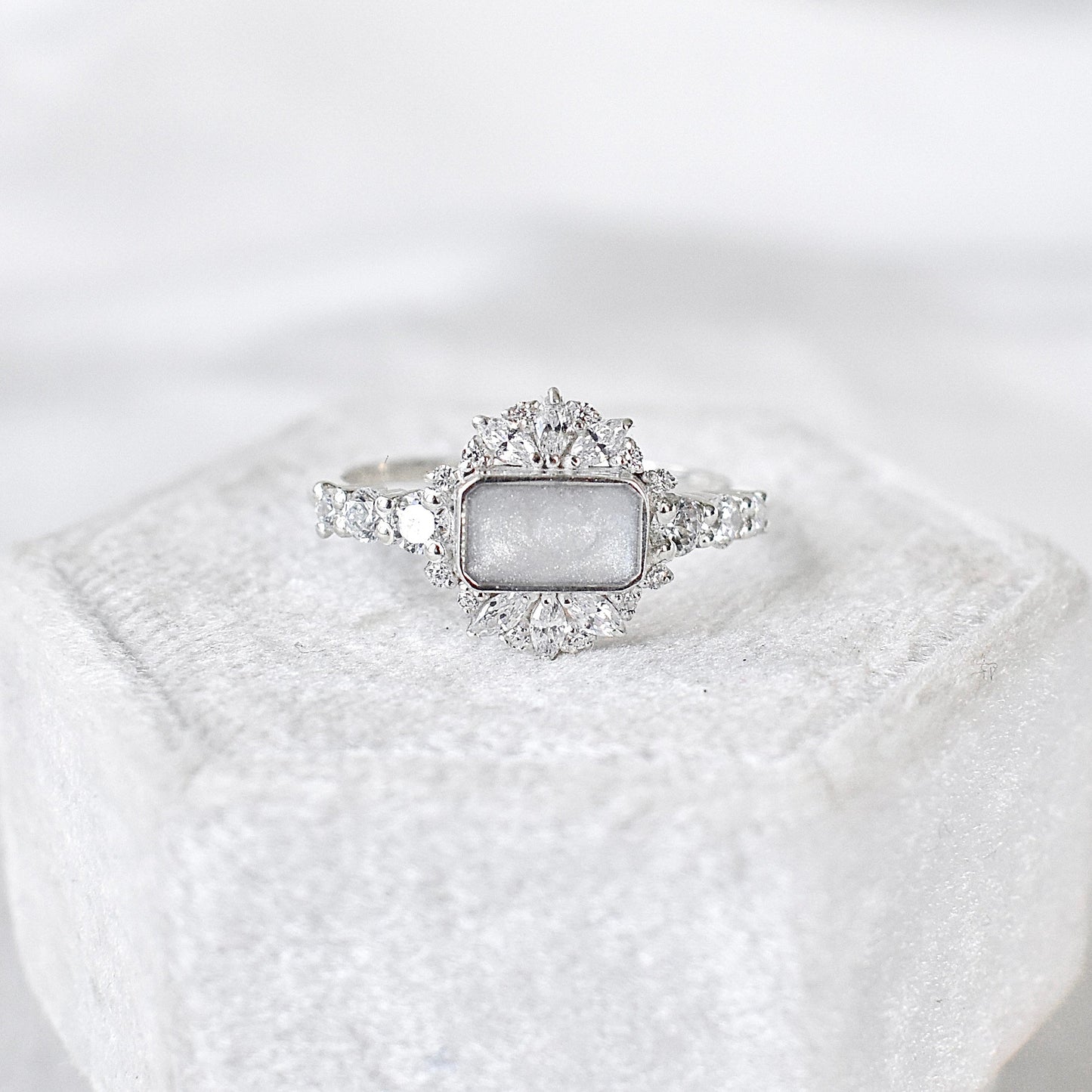 Rectangle Cluster Halo Ring
