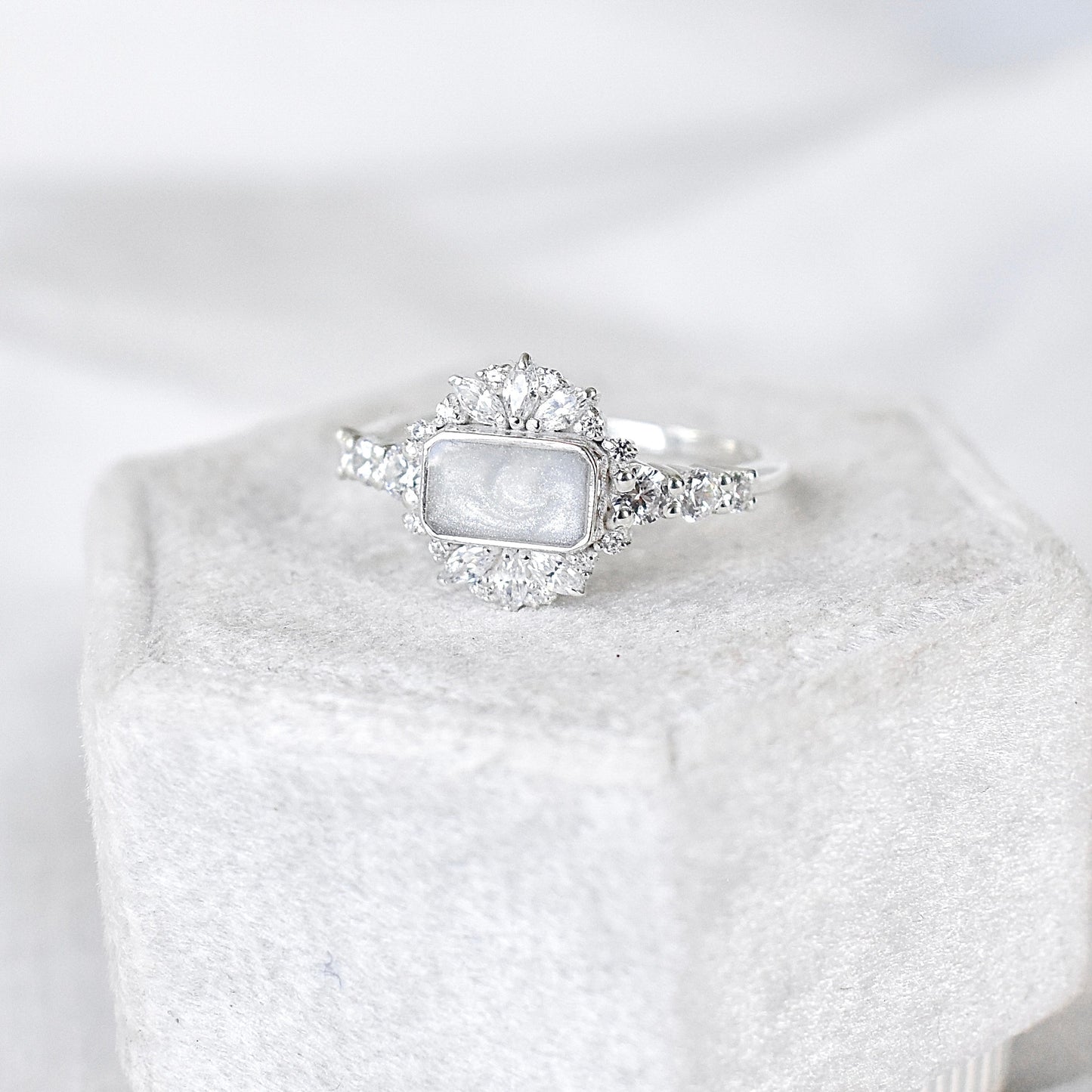 Rectangle Cluster Halo Ring
