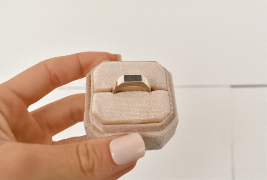 Thin Rectangle Ring